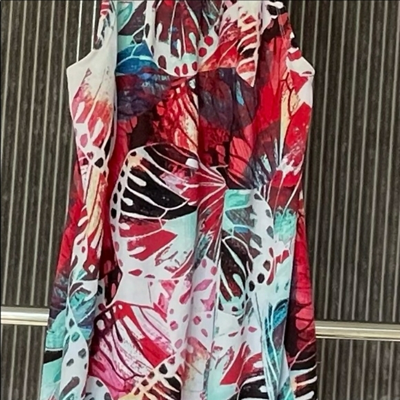 EUC Sleeveless Essentials By Milano Multi-Color Top - Picture 3 of 4